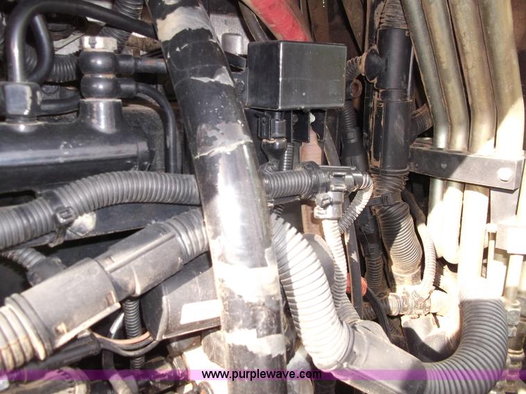 image for item B5063 2007 Challenger MT665B MFWA tractor