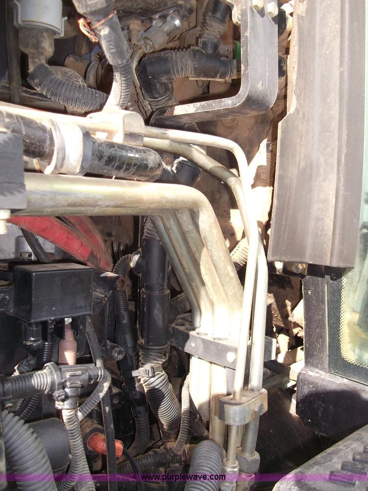 image for item B5063 2007 Challenger MT665B MFWA tractor