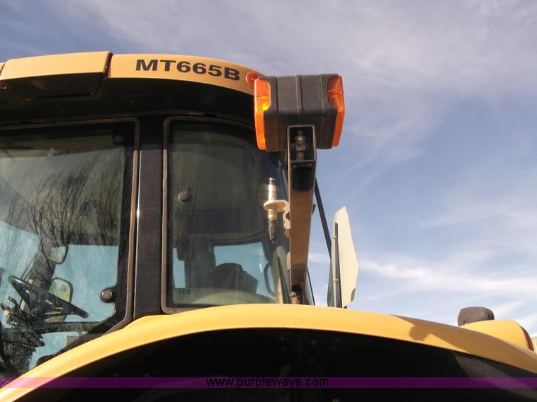 image for item B5063 2007 Challenger MT665B MFWA tractor