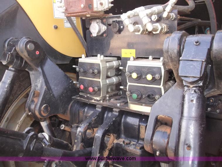 image for item B5063 2007 Challenger MT665B MFWA tractor