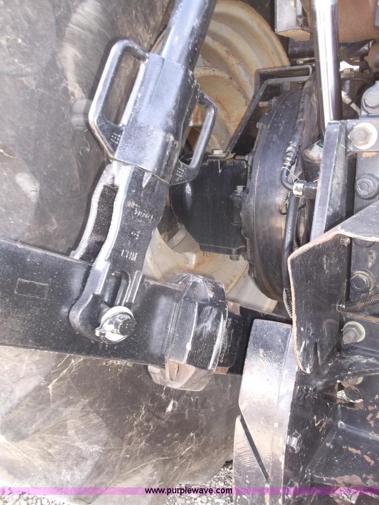 image for item B5063 2007 Challenger MT665B MFWA tractor