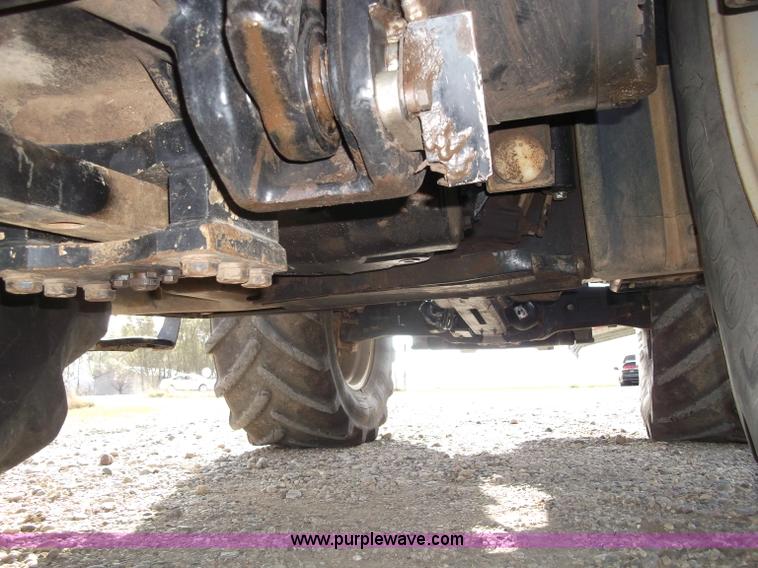 image for item B5063 2007 Challenger MT665B MFWA tractor