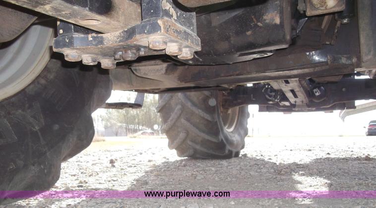 image for item B5063 2007 Challenger MT665B MFWA tractor