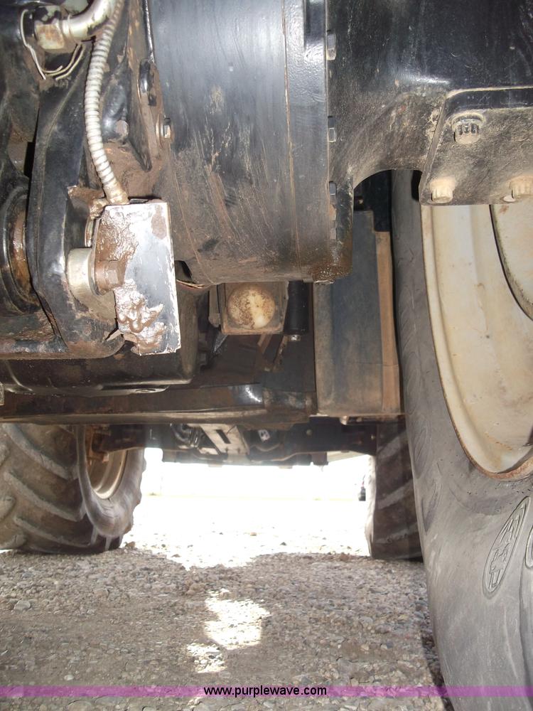 image for item B5063 2007 Challenger MT665B MFWA tractor