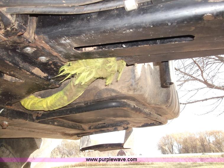 image for item B5063 2007 Challenger MT665B MFWA tractor