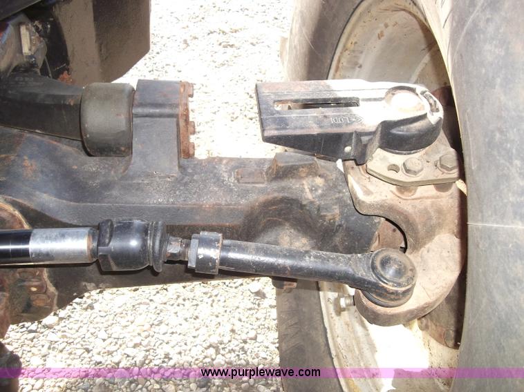 image for item B5063 2007 Challenger MT665B MFWA tractor