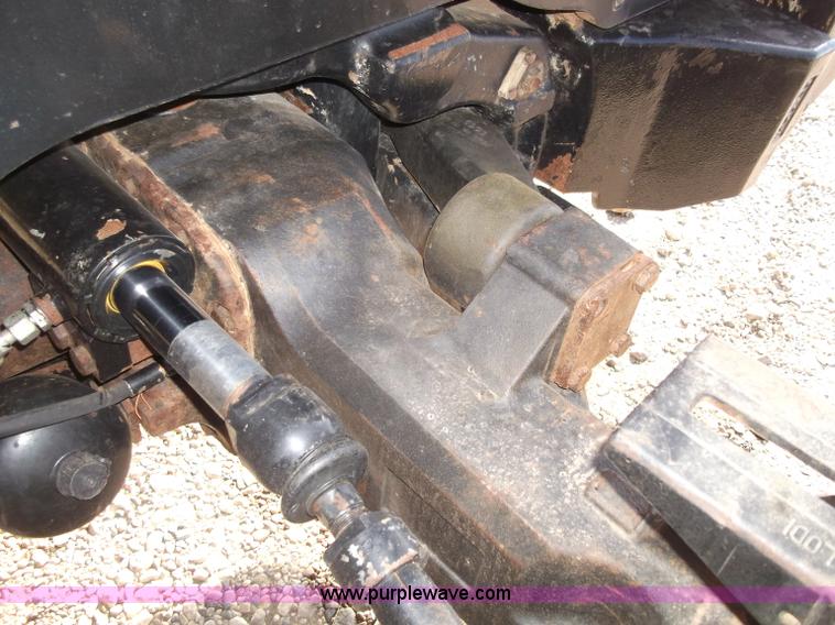 image for item B5063 2007 Challenger MT665B MFWA tractor