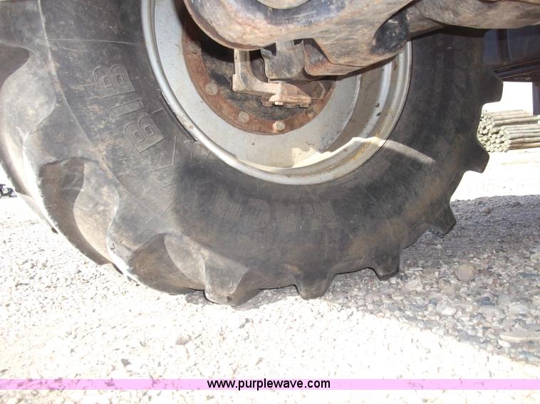 image for item B5063 2007 Challenger MT665B MFWA tractor