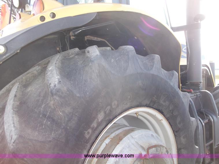 image for item B5063 2007 Challenger MT665B MFWA tractor