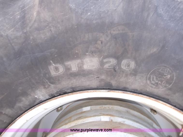 image for item B5063 2007 Challenger MT665B MFWA tractor