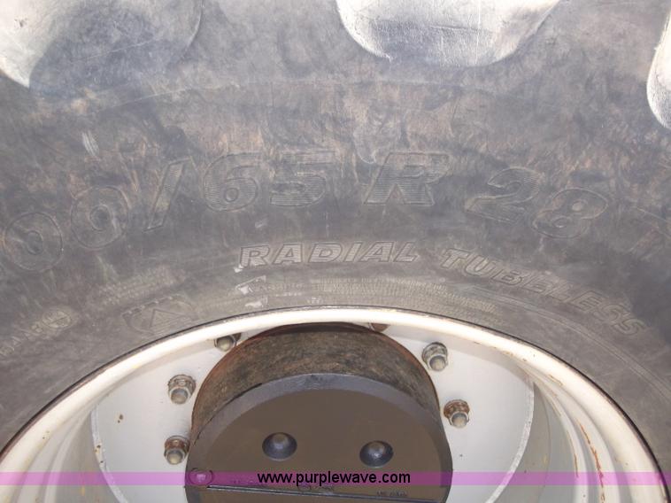 image for item B5063 2007 Challenger MT665B MFWA tractor