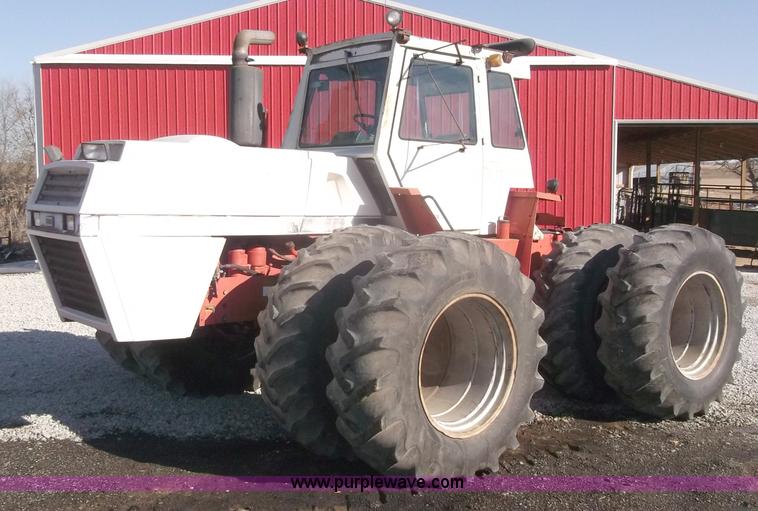 image for item B5067 1977 Case 2870 4WD tractor