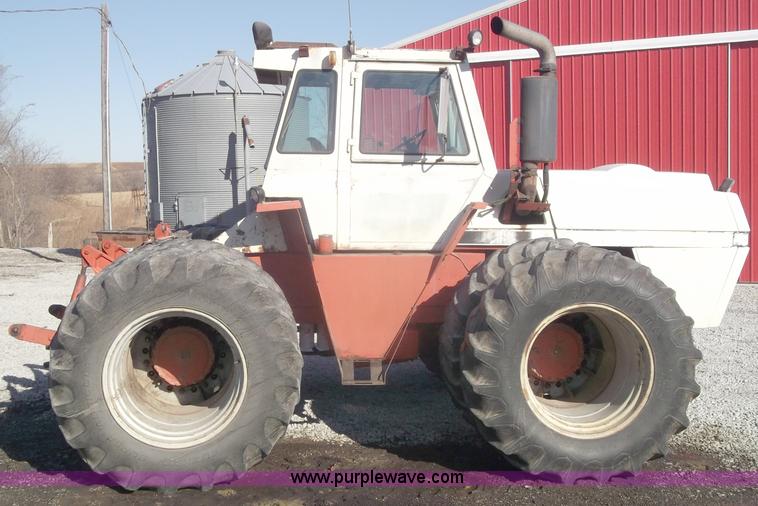 image for item B5067 1977 Case 2870 4WD tractor