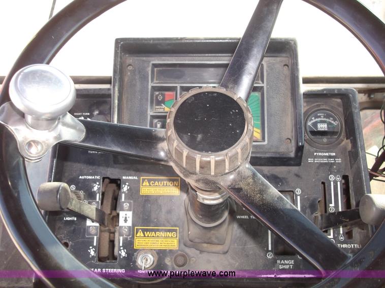 image for item B5067 1977 Case 2870 4WD tractor