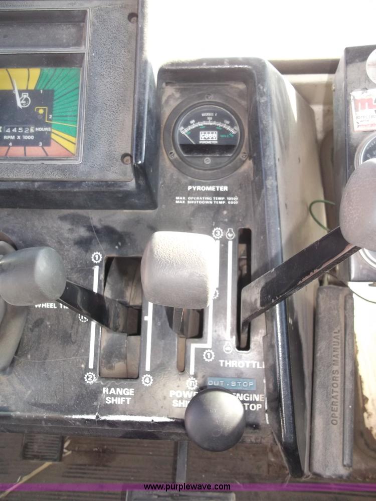 image for item B5067 1977 Case 2870 4WD tractor