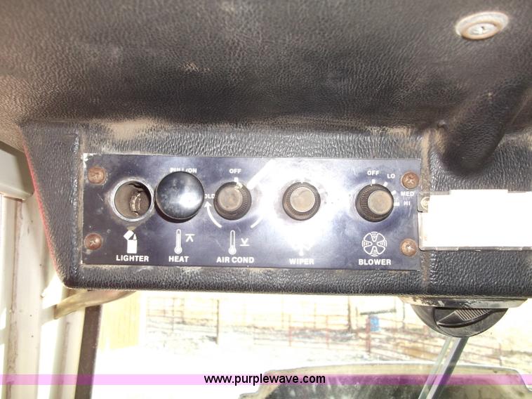 image for item B5067 1977 Case 2870 4WD tractor