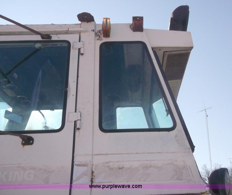 image for item B5067 1977 Case 2870 4WD tractor