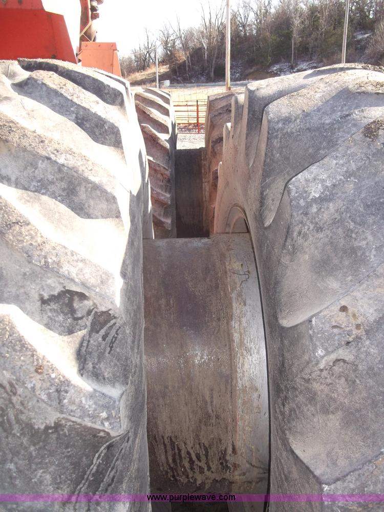 image for item B5067 1977 Case 2870 4WD tractor