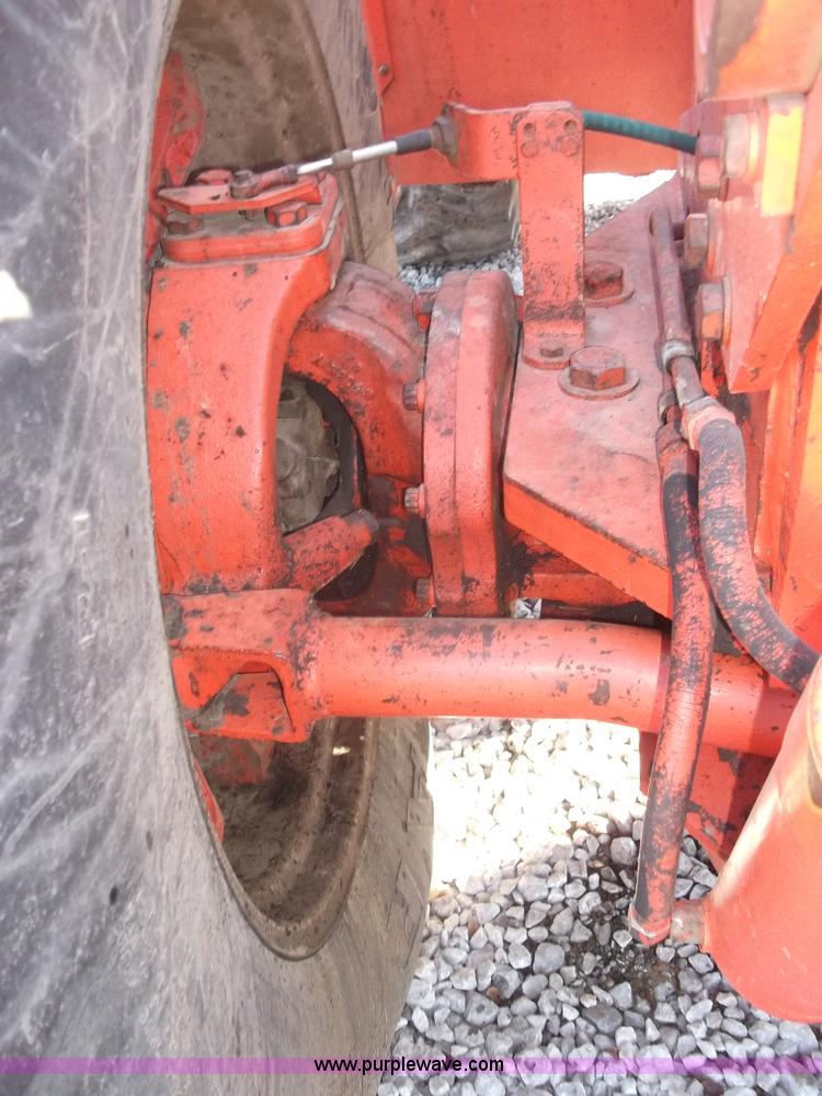 image for item B5067 1977 Case 2870 4WD tractor