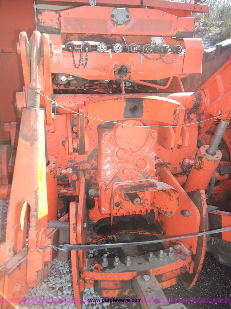 image for item B5067 1977 Case 2870 4WD tractor