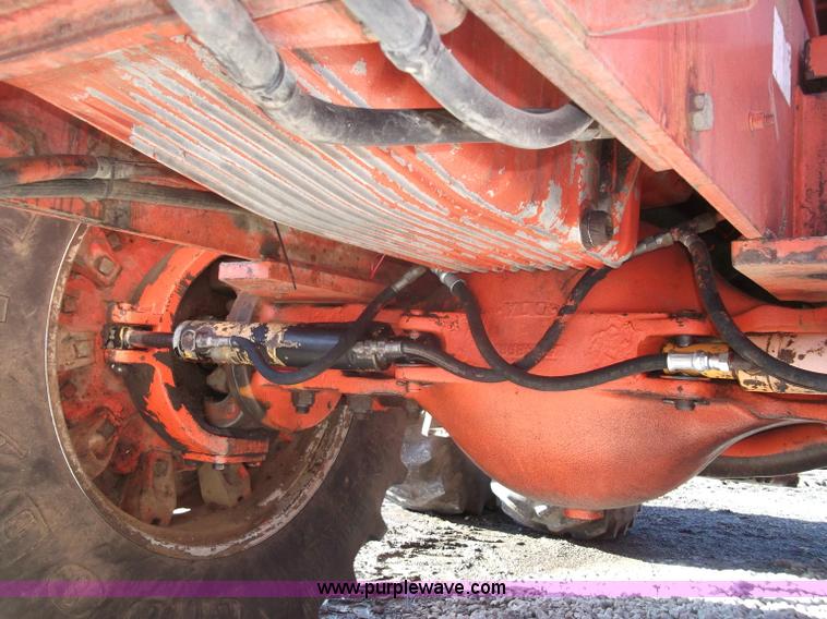 image for item B5067 1977 Case 2870 4WD tractor