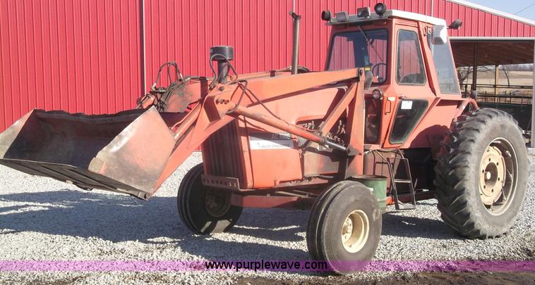 image for item B5068 1976 Allis Chalmers 7060 tractor