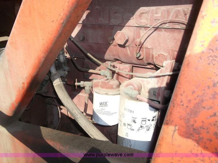 image for item B5068 1976 Allis Chalmers 7060 tractor