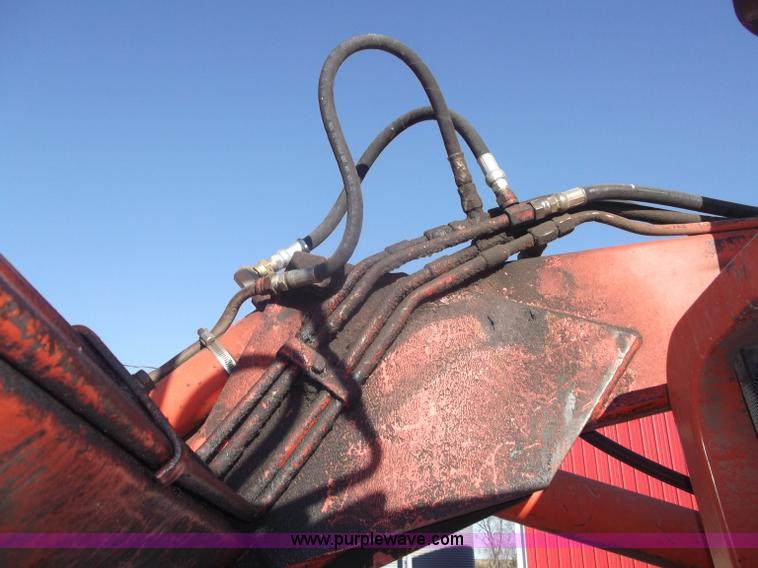 image for item B5068 1976 Allis Chalmers 7060 tractor