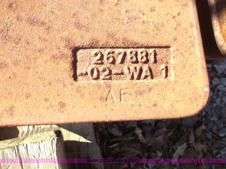 image for item B5068 1976 Allis Chalmers 7060 tractor