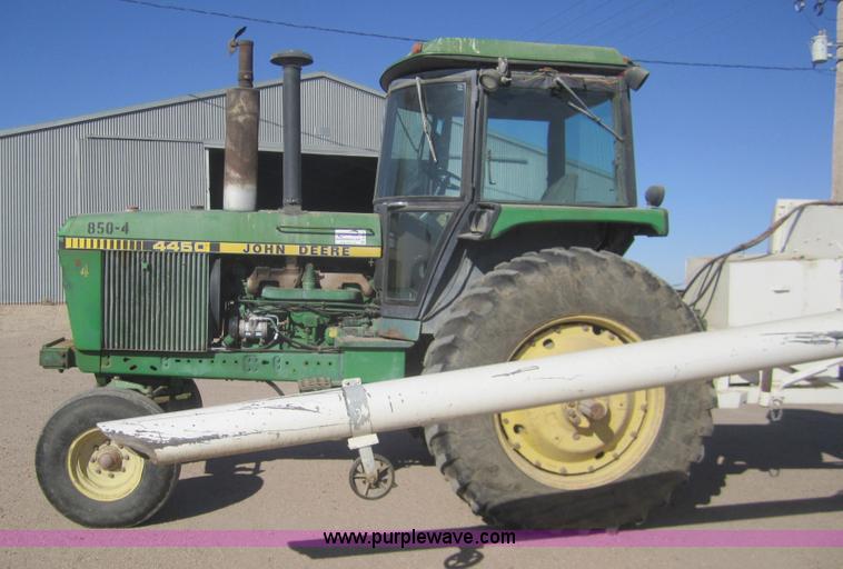 image for item B5531 1988 John Deere 4450 tractor