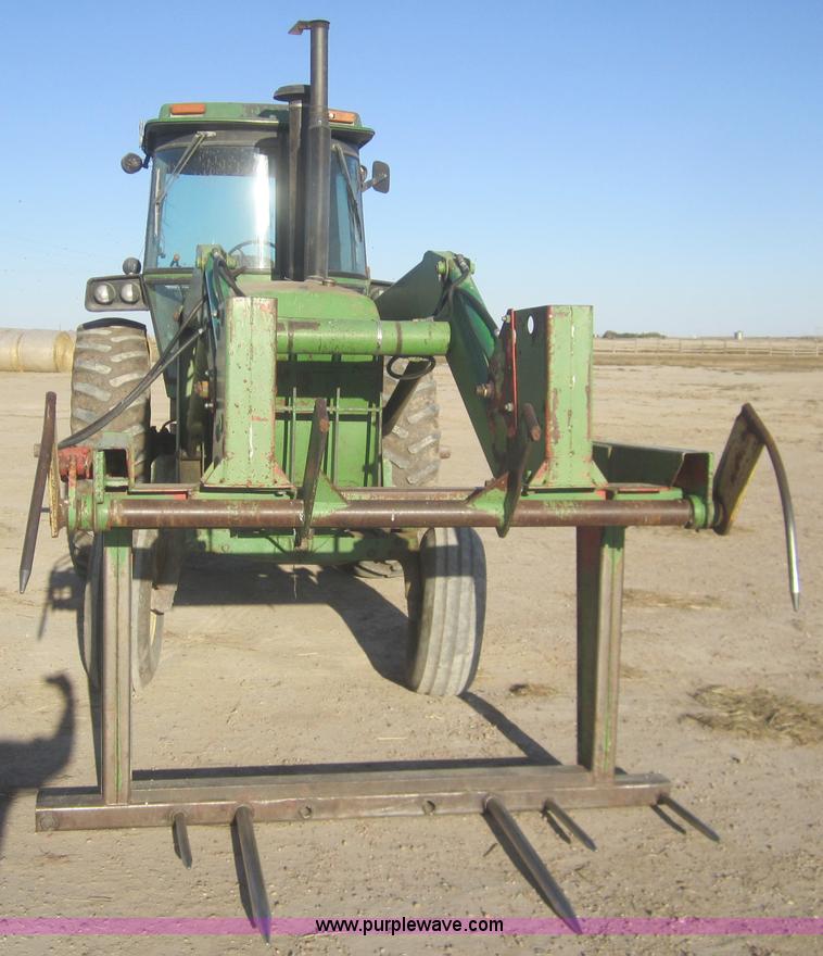 image for item B5540 1980 John Deere 4440 tractor with loader