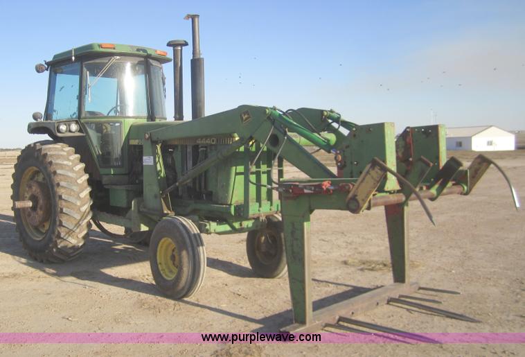 image for item B5540 1980 John Deere 4440 tractor with loader