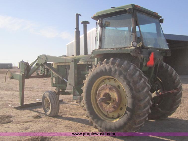 image for item B5540 1980 John Deere 4440 tractor with loader