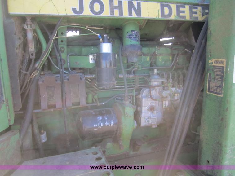 image for item B5540 1980 John Deere 4440 tractor with loader