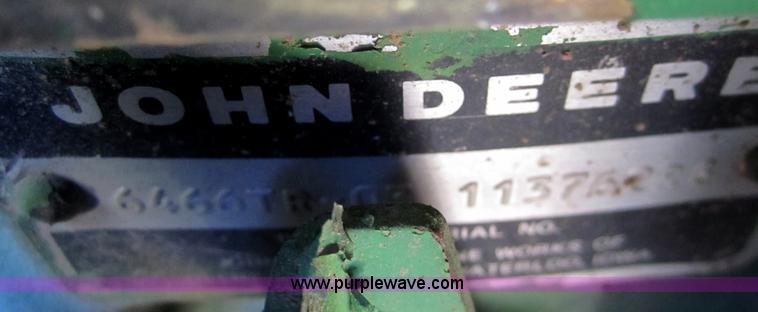 image for item B5540 1980 John Deere 4440 tractor with loader