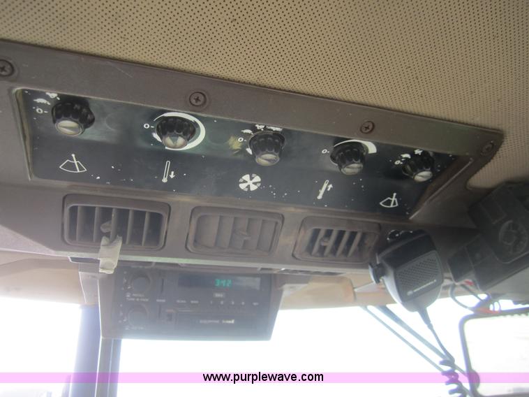 image for item B5549 1990 John Deere 4555 MFWD tractor