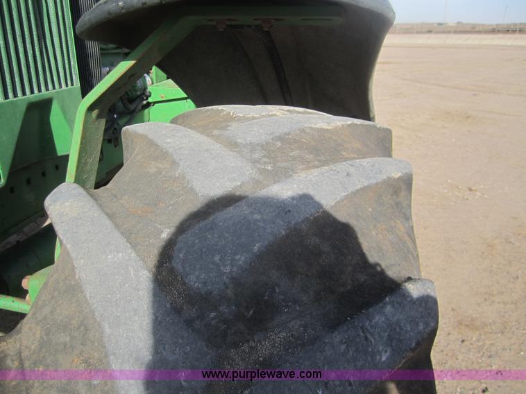 image for item B5549 1990 John Deere 4555 MFWD tractor