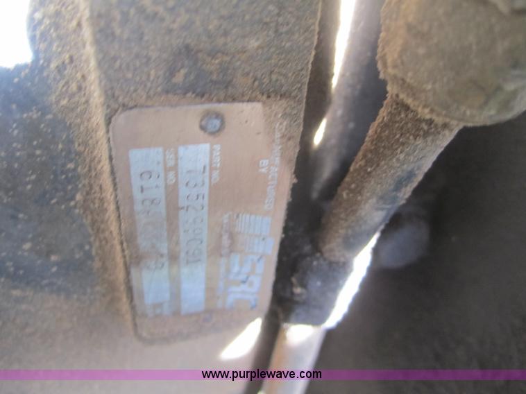 image for item B5553 1989 International S1900 feed truck