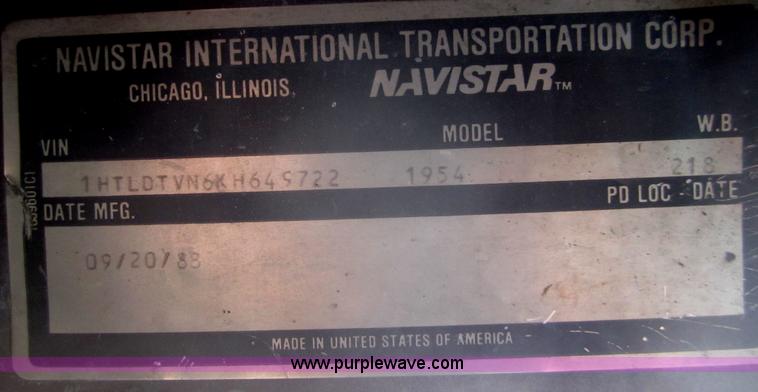 image for item B5553 1989 International S1900 feed truck