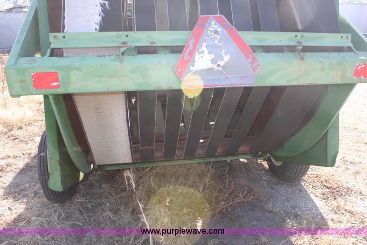 image for item B8675 1980 John Deere 510 round baler