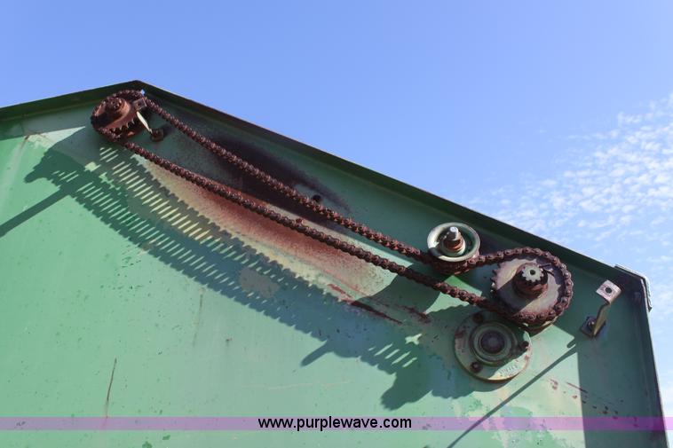 image for item B8675 1980 John Deere 510 round baler