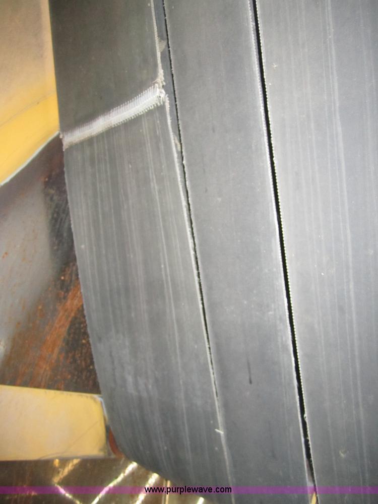 image for item C5212 1993 Vermeer 605K round baler