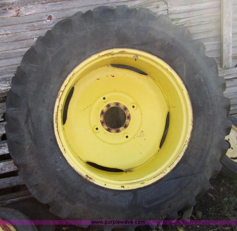 image for item C5213 1978 John Deere 4430 tractor