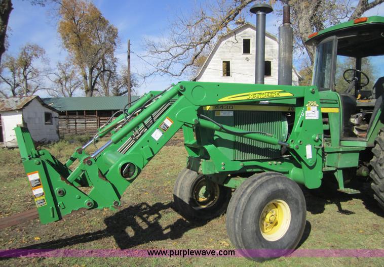 image for item C5214 John Deere 726 loader attachment