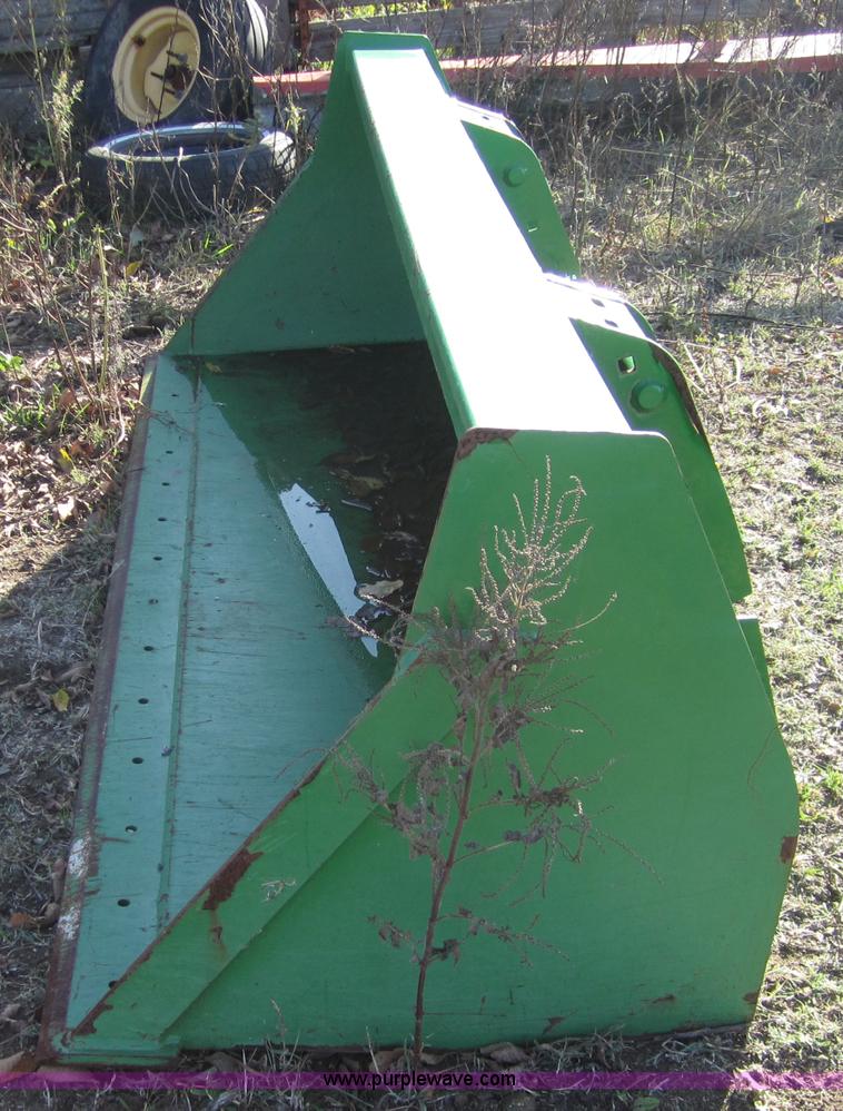 image for item C5214 John Deere 726 loader attachment