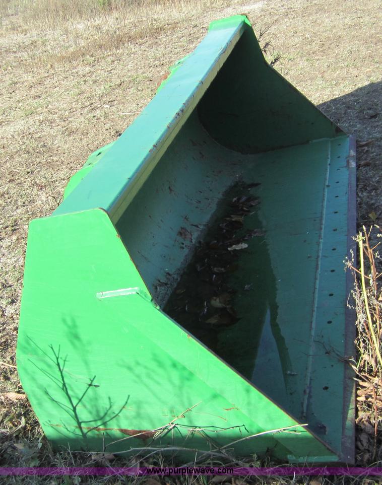 image for item C5214 John Deere 726 loader attachment