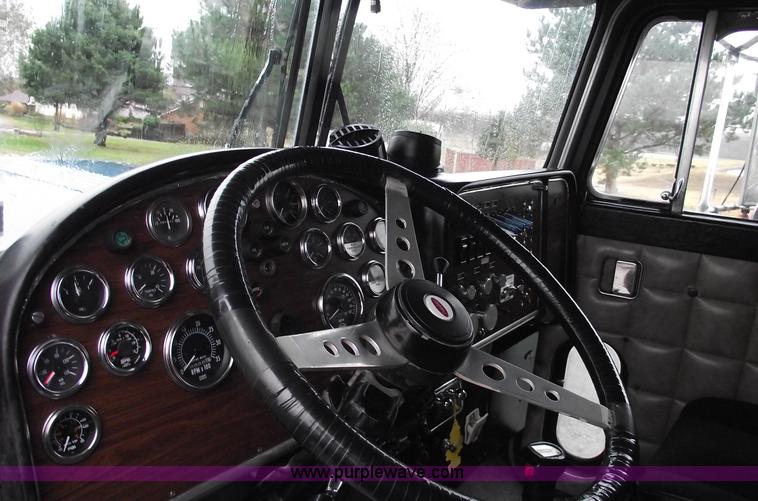 image for item C5748 1984 Peterbilt 359 semi truck