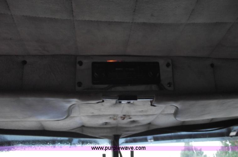 image for item C5748 1984 Peterbilt 359 semi truck