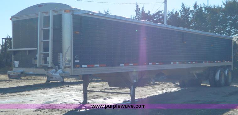 image for item D8608 2010 Timpte Super Hopper 42' grain trailer