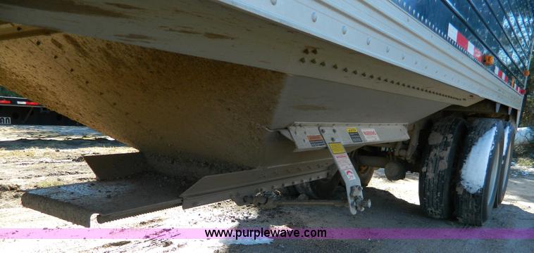 image for item D8608 2010 Timpte Super Hopper 42' grain trailer